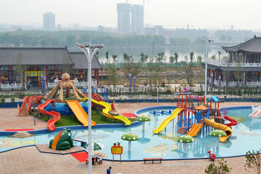 娯楽 Waterpark のプロジェクト、Gaint 水公園装置の子供の Theming 水公園のスライド