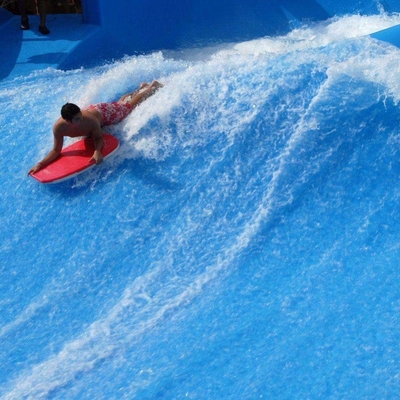 スケートボードをするサーフのスポーツのガラス繊維水スライドのための水の演劇のFlowrider水乗車