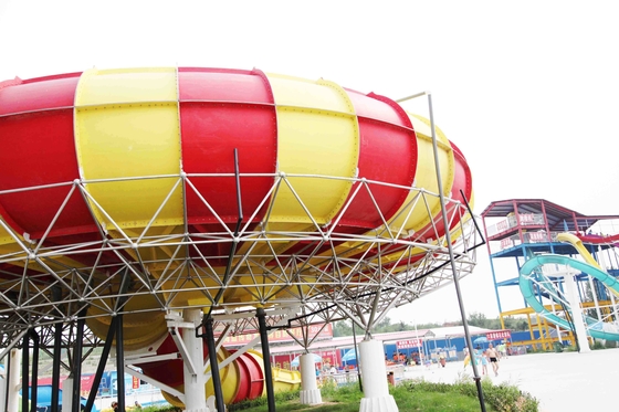 16m スペース ボール水スライド赤い/黄色の水公園の構造