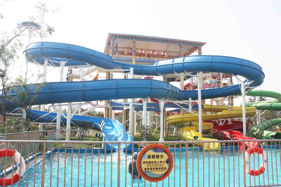 開いたおかしいFPR水スライドのゲームの倍および近い冷水は水公園のために滑ります