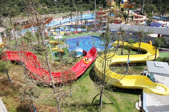 304ステンレス鋼が付いている刺激のWaterparkの装置/ガラス繊維水スライドはねじで締まります