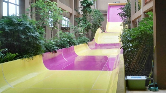 巨大な水公園装置の刺激的なプールのガラス繊維のWaterslides