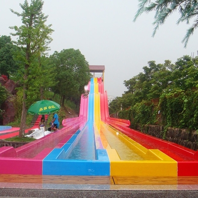 Waterslide を競争させる隣り合わせの多車線のガラス繊維の競争のスライド注文水スライド
