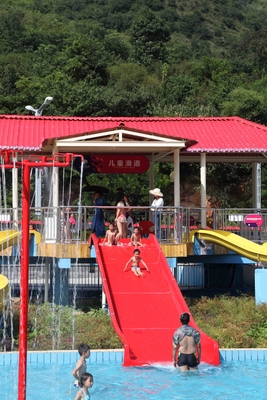 屋内ガラス繊維の子供の水スライド、カスタマイズされる商業水スライド