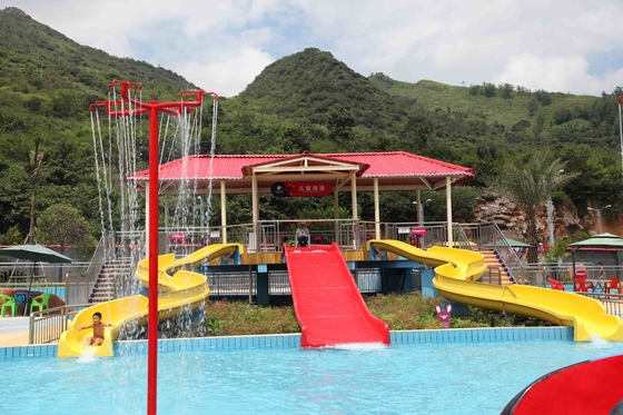 Customiazedは水公園/ガラス繊維水公園装置のための楽しみ水スライドをからかいます