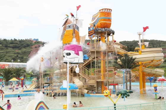 異なった様式のwaterslide/ガラス繊維水スライドが付いているgianticウォーターハウスの刺激的な家族水公園