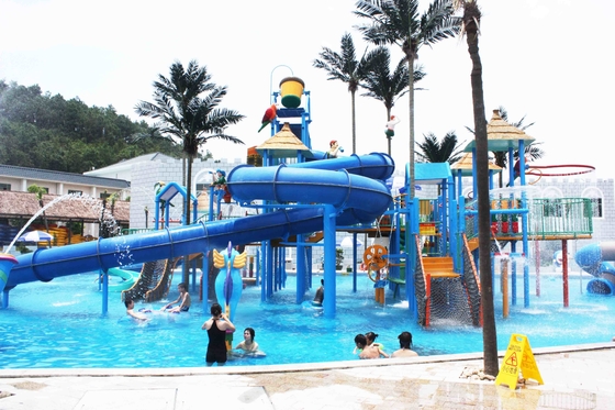 waterpark の大きい水の運動場装置は、水公園のゲーム写し出します