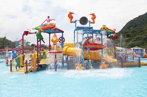 水の中のガラス繊維の子供の水運動場は水ポンプ/カスタマイズされた水スライドと駐車します