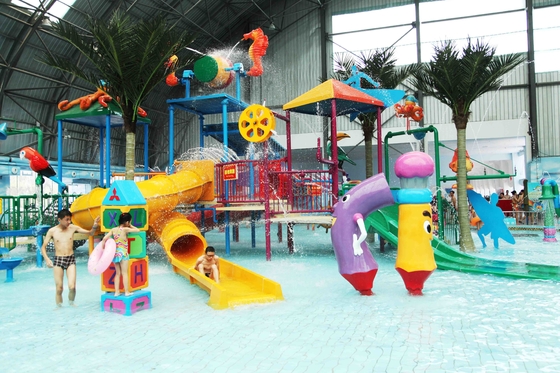 プールは水公園のための水公園の小型相互車線をからかいます