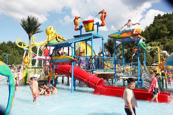水の家が付いているカスタマイズされた小型水公園装置の子供の水運動場