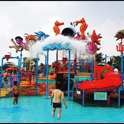 水公園装置、50 人のライダーのための子供の水運動場 17.5 * 11 * 7m