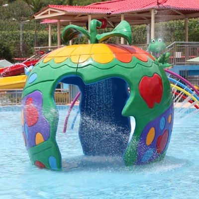 プールの子供/子供の楽しみのためのカスタマイズされた多彩なコイのスプレーの水公園装置