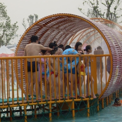ポリ塩化ビニールのスプレー公園は0.3~0.6mの水深の運動場装置を構成します