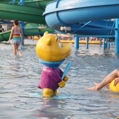 おかしいスプレー公園装置、水公園の子供/大人のための着色されたスプレーくま