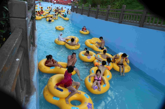 水のテーマ パーク巨大な水公園の大人そして子供のための浮遊装置の不精な川のプール