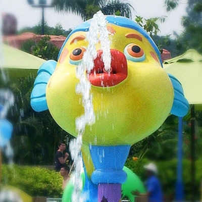 注文の漫画のスプレー水公園の子供の水公園のための装置によって使用される水の演劇