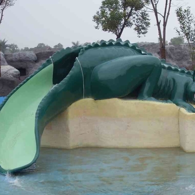 小さいガラス繊維水プールは子供、水公園装置のワニのスライドのために滑ります