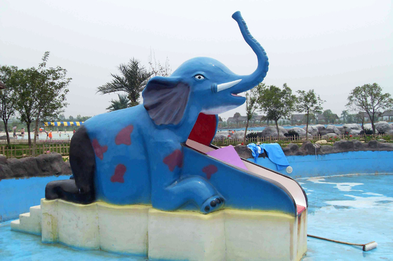 漫画によって形づけられるガラス繊維水プールは小型子供水公園のために滑ります
