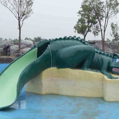 子供の小さい水プールのスライド、楽しみ水公園のガラス繊維のワニのスライド