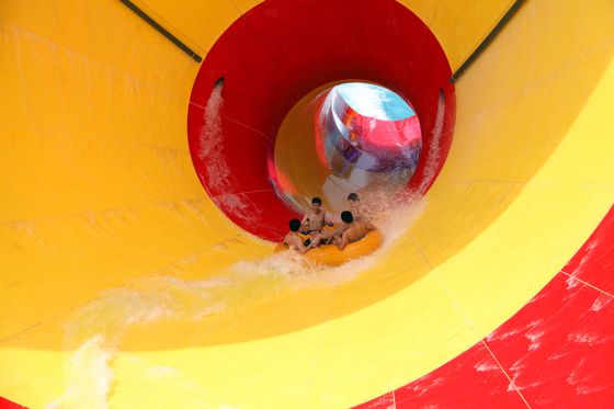 テーマの大人のための極度のトルネード ガラス繊維水スライド14.6mのプラットホームの高さ