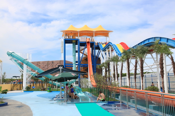 Vison Aqua Loop ファイバーグラスウォータースライド 16m プラットフォーム高さ