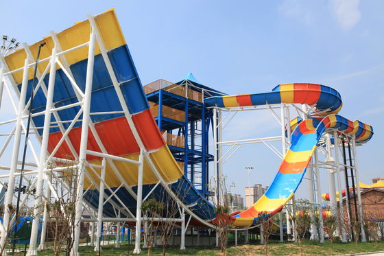 ブーメランのガラス繊維水スライドのAshland巨大な/DSMの樹脂、18.75mのプラットホームの高さ