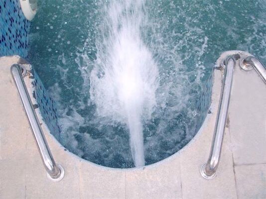 耐腐食性のあるSPA水療設備,熱浸し電熱鋼構造とインテリジェント制御システム