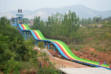 娯楽 Waterpark のプロジェクト、Gaint 水公園装置の子供の Theming 水公園のスライド